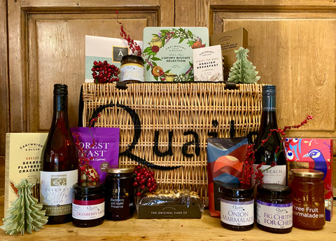 Quails £125 Christmas Hamper in a Lidded Wicker Basket