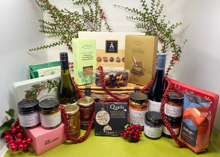 Quails £160 Christmas Hamper in a Lidded and Lined Wicker Basket